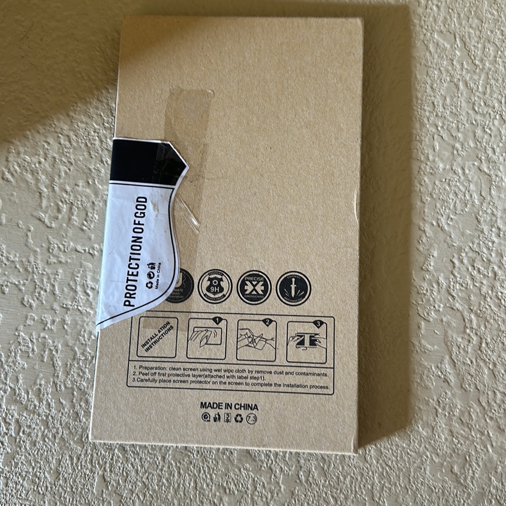 2 IPhone Screen Protectors - Picture 2 of 3